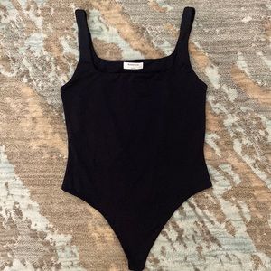 Aritzia Babaton Contour Squareneck Bodysuit in Black
